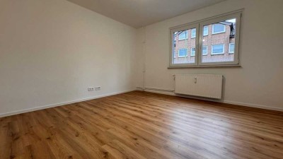 *** Hier wird fleißig gewerkelt! Charmantes Zuhause Nähe Allee-Center! ***