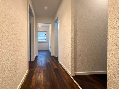 Moderne 2-Zimmer-Wohnung mit großer Terrasse – frisch renoviert & sofort bezugsbereit