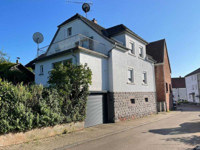 Freistehendes 6-Zimmer-Einfamilienhaus mit Traumgarten in Thaleischweiler-Fröschen