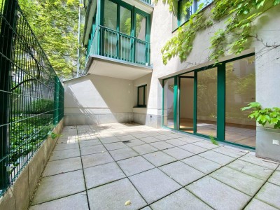 Mariahilferstraße: Hofruhelage mit Terrasse in der Esterhazygasse 30