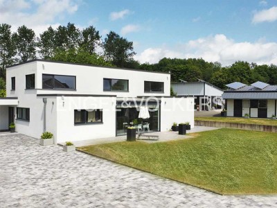 Exklusives Wohnhaus mit privater Reitanlage nähe Montabaur