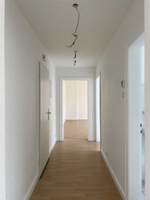 Schöne und vollständig renovierte 2-Zimmer-Wohnung in Wuppertal
