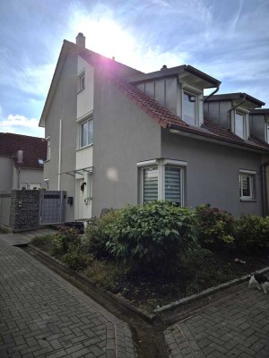 Einziehen und Zuhause sein im familienfreundlichen Niedrigenergie-Reihenendhaus!