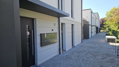 Exklusive barrierefreie Gartenwohnung in Bad Endorf - fußläufig zu Einkauf, Therme, Bahnhof, Klinik