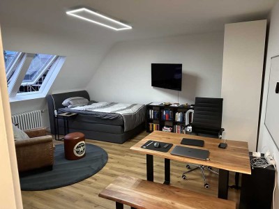 Möblierte 1-Zimmer-Dachgeschosswohnung mit luxuriöser Innenausstattung in Hilden