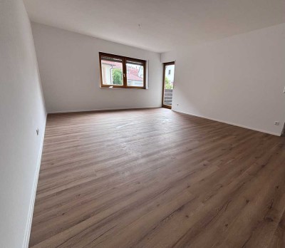 Renovierte 3-Zimmer-Wohnung mit Balkon in Dielheim Mitte