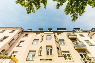 2 Wohn- und Geschäftshäuser - provisionsfrei