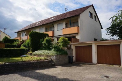 Reihenendhaus mit sonnigem Garten und Garage in Markgröningen. 
Zum 1.2.2025 verfügbar