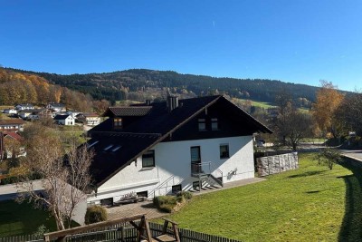 Idylisches Zweifamilienhaus mit Erweiterungspotenzial in Elisabethszell