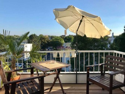 Moderne 2-Zimmer Maisonette-Wohnung mit Balkon in Hamburg-Bramfeld mit TG-Stellplatz