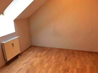 2-Zimmer-Dachgeschoss Wohnung