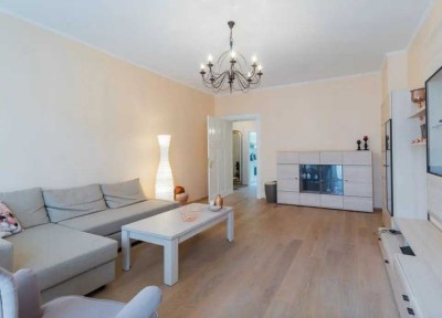 Helle 2-Zimmer-Wohnung mit Balkon - Verfügbar ab 01.12.2025