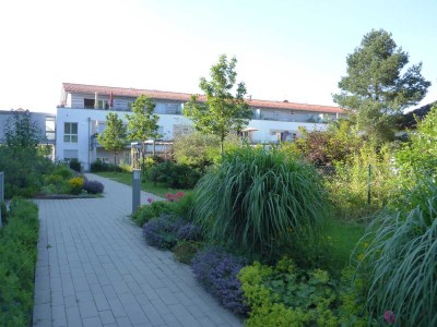 Helle 2-Zi. Wohnung mit Südterasse und Garten in Vaterstetten
