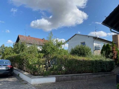 Gepflegtes Einfamilienhaus mit Garage in Rosbach v. d. Höhe