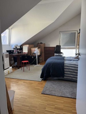 Direkt v Eigent.: Komfortwohnung im Stile eines EFH, 2 Bädern, 2 Terrassen, sep. Eingang, Tiefgarage