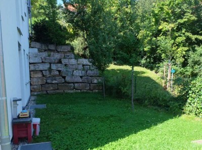 Neuwertige 4,5-Raum-Erdgeschosswohnung mit Garten und EBK in Winnenden-71364