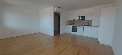 3-Zimmer-Wohnung mit Loggia und Tiefgaragenstellplatz (Top 14)