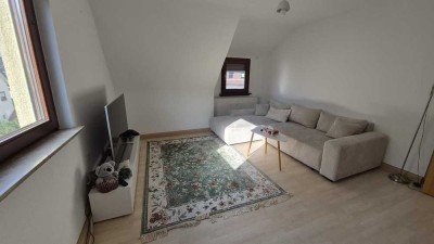 Helle und gemütliche 3-Zi.-DG.-Whg. mit Einbauküche in Fellbach-Süd