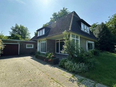 Gepflegtes Einfamilienhaus mit großem Grundstück – sofort bezugsfrei