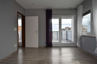 Maisonette-Wohnung mit Wintergarten, Dachterrasse und drei PKW-Stellplätzen