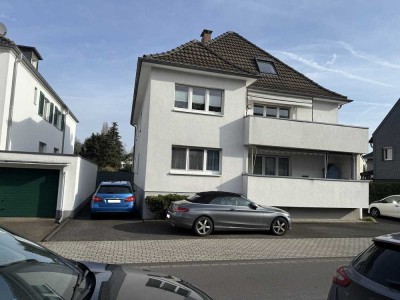 Wohnen und Arbeiten unter einem Dach! 5-Zi.-Wohnen und / oder Gewerbe mit eigenem Garten in Opladen!