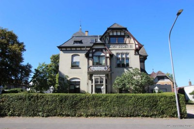 Denkmalgeschütze Hotel & Gastronomie in historischer Jugendstilvilla in Viersen-Süchteln