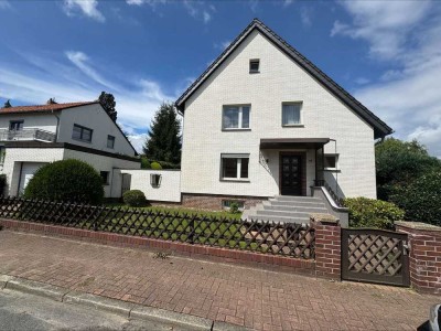 Gehrden:  Sonniges 2 Familienhaus mit herrlichem Garten  in ruhiger kinderfreundlicher Wohnlage!