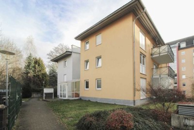 Bezugsfreie 2-Zi.-Wohnung mit Loggia und Tiefgaragenstellplatz in Schloßchemnitz