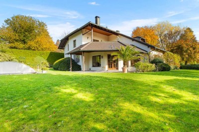 Hochwertige Villa in Traumlage 
mit Blick bis zum Dom!