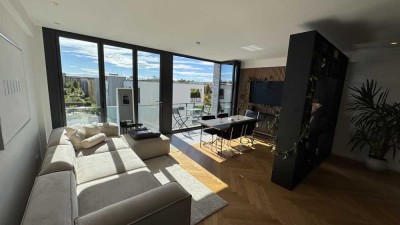Möblierte Wohnung mit vier Zimmern sowie Balkon und EBK in Augsburg Befristet 01.11.25 - 30.04.26