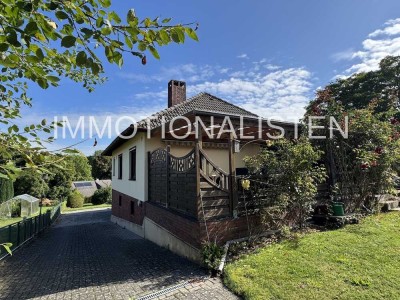 #IMMOTIONAL - WALMDACHBUNGALOW IN RUHIGER LAGE IN BAD BEDERKESA