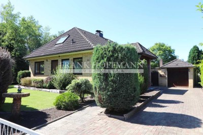 Einfamilienhaus mit Vollkeller, Garage und toller Lage in Quickborn