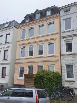 Erstbezug nach Sanierung: Charmante 2-Zi-Wohnung im DG in Lübeck-St. Lorenz Süd