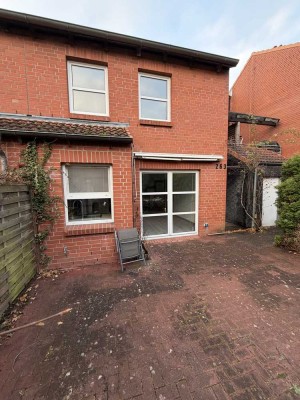 Gepflegtes Reihenhaus mit 3 Zimmern in Kiel-Russee