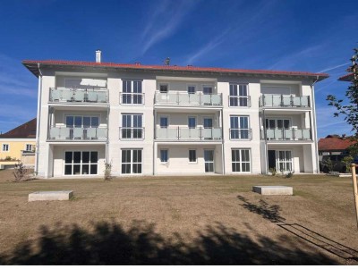 Exklusive 3 Zimmer  in 9 Fam. Haus oberste Etage mit Balkon