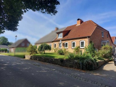 Nähe Ostsee-Kapitalanlage DHH, schickes Ferienhaus, Bauerwartungsland