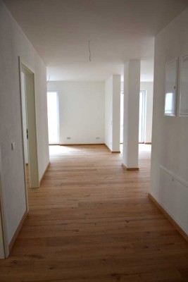 Erstbezug mit Balkon: Stilvolle 3-Zimmer-Wohnung mit gehobener Innenausstattung in Landshut