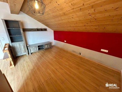 Gemütliche Dachgeschosswohnung mit Bergblick in Reutte