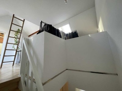 Charmante Maisonettewohnung mit Altbauflair - kernsaniert und zentral am Petrusplatz