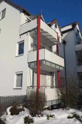 Sehr schöne 3 Zimmer-Wohnung mit Balkon und PKW-Stellplatz