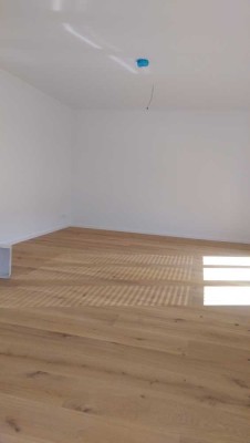 Geschmackvolle 4-Zimmer-Wohnung in Berlin Lichterfelde (Steglitz)