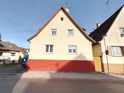 Provisionsfrei! Großes Einfamilienhaus mit Garage, Terrasse und Garten
