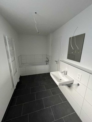 EG Wohnung im Neubau (Erstbezug) mit Terrasse und 90 m2 Garten