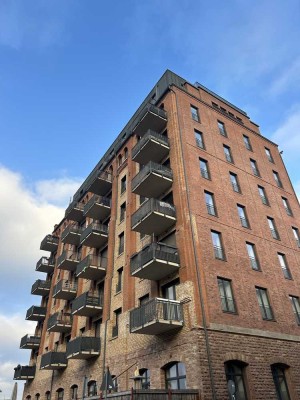 Vollständig renovierte Loft- Wohnung mit Balkon und Einbauküche in Mannheim