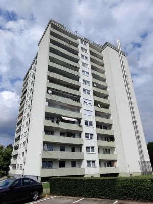 Freundliche leerstehende 2-Zimmer-Wohnung mit Balkon in Maintal von  privat