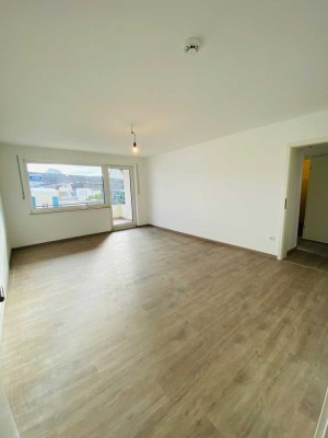 Frisch modernisiert: 3-Zimmer-Wohnung mit Balkon im EG zu vermieten!