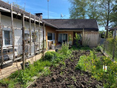 Herrlicher Bungalow mitten in der Ortschaft Amerang