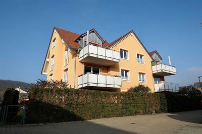 Galeriewohnung mit Balkon