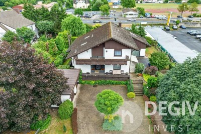 Einfamilienhaus mit sehr großem Grundstück für Kapitalanleger (WOHNRECHT)