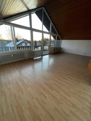 Sonniges Wohnstudio mit großem Balkon in Königsfeld zu Vermieten